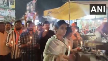 Maratha Reservation: मराठा आरणाच्या मुद्द्यावर बीड येथे नागरिकांचा कँडल मार्च (Watch Video)