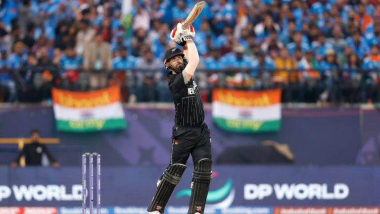 Daryl Mitchell Century: डॅरिल मिशेलने शानदार शतक झळकावले, न्यूझीलंड संघ मोठ्या धावसंख्येच्या मार्गावर