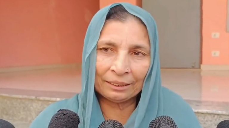 Mohammed Shami’s Mother Hospitalised: भारत आणि ऑस्ट्रेलियाच्या अंतिम सामन्यापुर्वी शमीच्या मातोश्री रुग्णालयात दाखल