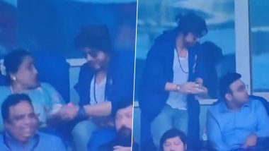 Shah Rukh Khan Takes Asha Bhosle's Cup: भारत विरुद्ध ऑस्ट्रेलिया सामन्यावेळी शाहरुख खानच्या 'या' कृती जिंकले सर्वांचे मन