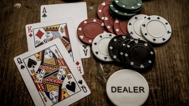 UP Shocker: जुगारात हरल्यानंतर पतीने पत्नीला ठेवले गहाण; महिलेच्या भावाने येऊन वाचवली लाज, गुन्हा दाखल