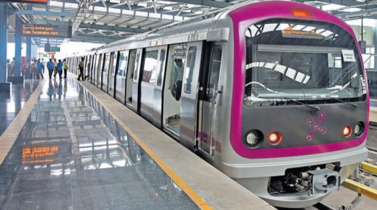 Bengaluru Baiyappanahalli Metro Station: बेंगळुरू मेट्रोच्या कर्मचाऱ्यांनी वाचवला रुळावर पडलेल्या मुलाचा जीव,बैयप्पनहल्ली स्टेशनची घटना