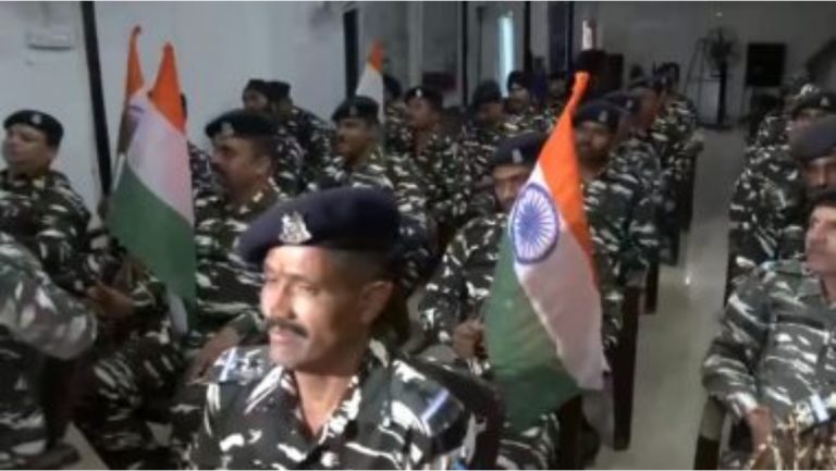 CRPF Cheer For Team India: 'भारत माता की जय...' CRPF जवानांनी वाढवला टीम इंडियाचा उत्साह, पाहा व्हिडिओ