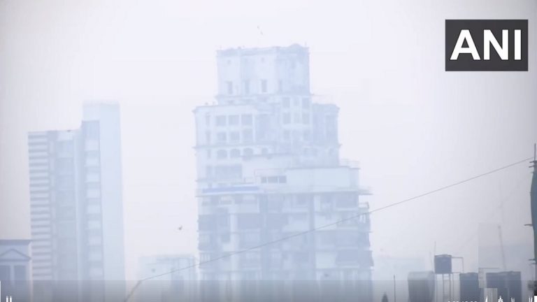 Mumbai Air Quality: मुंबईतील हवेची गुणवत्ता बिघडलेलीच, पाहा वांद्रे परिसरातील दृश्य