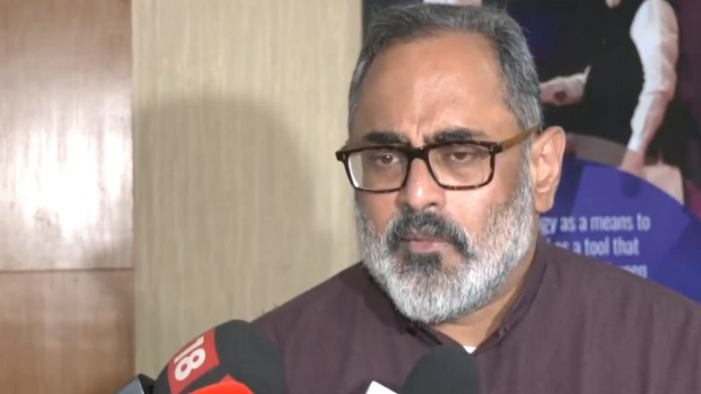 Deepfake Videos ना आळा घालण्यासाठी आठवडाभरात येणार नवे IT Rules -  मंत्री  Rajeev Chandrasekhar (Watch Video)