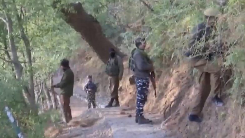 Mobile Internet Closed In Poonch: पुंछ आणि राजौरीमध्ये मोबाईल इंटरनेट बंद, दहशतवाद्यांना पकडण्यासाठी सर्च ऑपरेशन सुरू
