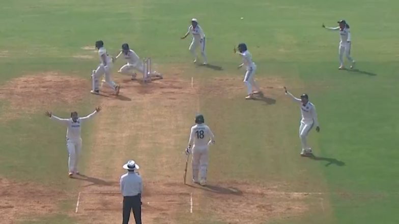 IND-W Vs AUS-W: रिचा घोषच्या शानदार गेम अवेरनेसने बेथ मुनी झाली धावबाद; पाहा ऑस्ट्रेलियन फलंदाज बाद होण्याचा व्हिडिओ