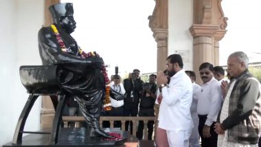 CM Eknath Shinde यांनी घेतलं रेशीमबागेत घेतले RSS founder Dr Hedgewar यांच्या स्मृतिस्थळाचे दर्शन (Watch Video)