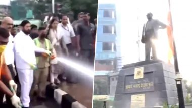 CM Eknath Shinde यांनी आज वरळी नाका परिसरात घेतला Cleanliness Drive मध्ये सहभाग (Watch Video)