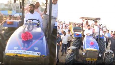 मुंबईत जुहू बीच सफाई मोहिमेदरम्यान CM Eknath Shinde यांनी घेतला ट्रॅक्टर चालवण्याचा आनंद (Watch Video)