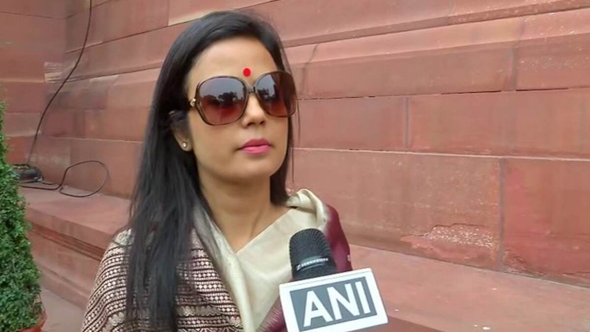 Mahua Moitra Case: महुआ मोईत्रांच्या निलंबनावर स्थगिती देण्यास सर्वोच्च न्यायालयाचा नकार