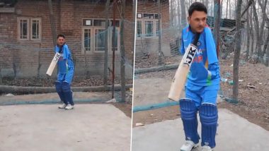Amir Hussain Cricket Video: हातांशिवाय चौकार-षटकार मारण्यात 'हा' क्रिकेटपटू माहीर, तर पायाने करतो गोलंदाजी; सोशल मीडियावर व्हिडिओ व्हायरल