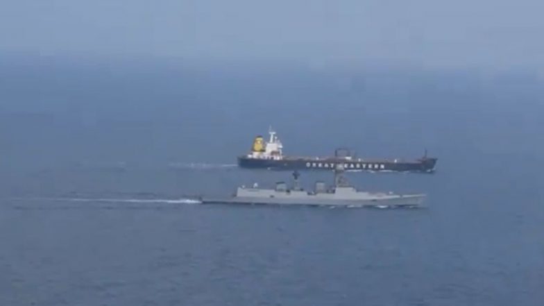 'MV Lila Norfolk' Cargo Ship Hijacked: सोमालियाच्या किनारपट्टीवर 15 भारतीय कर्मचारी असलेले जहाज हायजॅक;  Indian Navy ची मदत सुरू