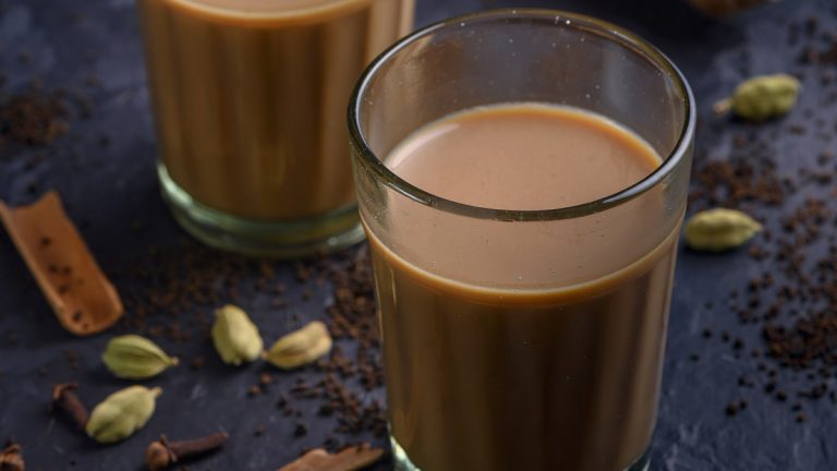 Masala Chai ठरला अल्कोहल फ्री पेयांच्या यादीमध्ये दुसरं लोकप्रिय ड्रिंक