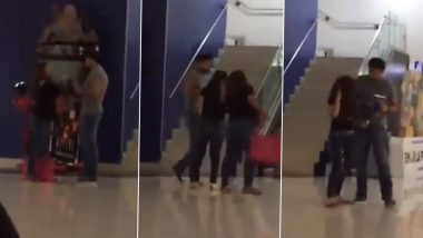 Viral Video: एक्स्ट्रा मॅरिटल अफेअर करणाऱ्या पतीला पत्नीने दाखवला हिसका; मॉलमध्ये मारली कानशिलात, महिलेवरही केला हल्ला, पहा व्हिडिओ