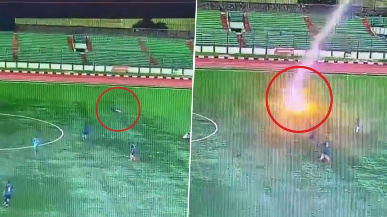 Video- Lightning Kills Player During Football Match: फुटबॉल सामन्यादरम्यान खेळाडूवर अचानक कोसळली वीज; क्षणार्धात गेला जीव (Watch Video)