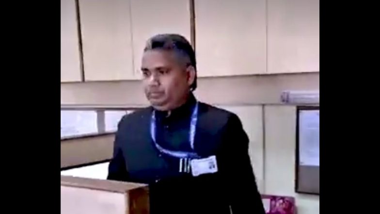 काय सांगता? 26 वर्षांची नोकरी आणि घेतली फक्त 1 दिवस रजा; बिजनौरच्या Tejpal Singh यांच्या विक्रमाची India Book Of Records मध्ये नोंद (Video)