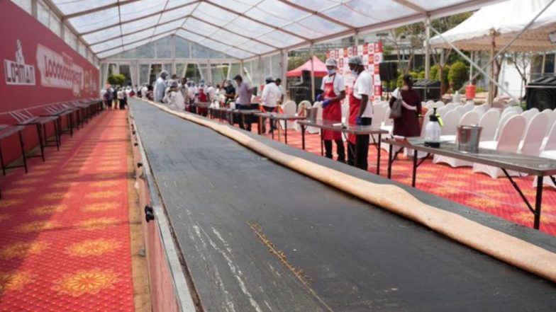 Video|Longest Dosa: बेंगळूरूमध्ये 75 शेफनी तयार केला 123 फुट लांबीचा जगातील सर्वात मोठा डोसा; Guinness World Records मध्ये नोंद