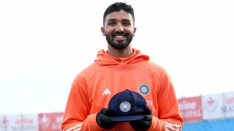Devdutt Padikkal Debut: रजत पाटीदारच्या दुखापतीमुळे देवदत्त पडिक्कलचे उघडले नशीब, मिळाली पदार्पणाची संधी