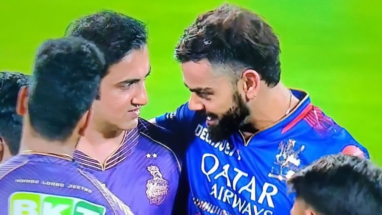 RCB vs KKR सामन्यादरम्यान पाहायला मिळाला अनोखा नजारा, Virat Kohli, Gautam Gambhir यांनी ऐकमेकांना मारली मिठी (Watch Video)