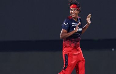 DC vs RCB WPL 2024 Final Live Score Update: आरसीबीच्या गोलंदांजीचा कहर, दिल्लीला 101 धावांवर आठवा धक्का