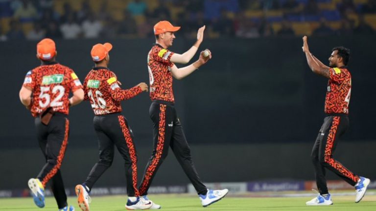 SRH vs RR, IPL 2024 Qualifier 2 Live Score Update: हेटमायर 4 धावा करुन बाद, अभिषेकला मिळाली विकेट; हैदराबादने गमावल्या सहा विकेट