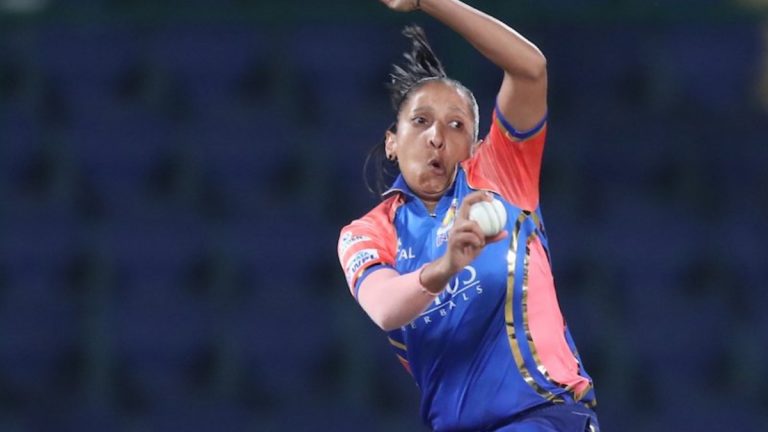 WPL 2024 Shabnim Ismail Fastest Delivery: महिला प्रीमियर लीगमध्ये रचला गेला सर्वात मोठा विक्रम, मुंबई इंडियन्सची खेळाडू शबनिम इस्माईलने केली मोठी कामगिरी