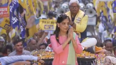 Sunita Kejriwal Roadshow: आप उमेदवाराच्या प्रचारार्थ दिल्लीमध्ये सुनीता केजरीवाल यांचा रोड शो