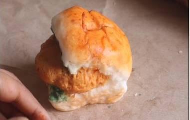 Vada Pav Price: वाढत्या महागाईचा फटका आता सर्वसामान्यांच्या वडापावला बसणार, लवकरच दर वाढणार