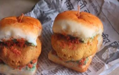 Candle Vada Pav Viral Video: मेणबत्ती वडापाव! खयचा नाही, फक्त पाहायचा आणि पेटवायचा; आहे ना गंमत? मग घ्या जाणून