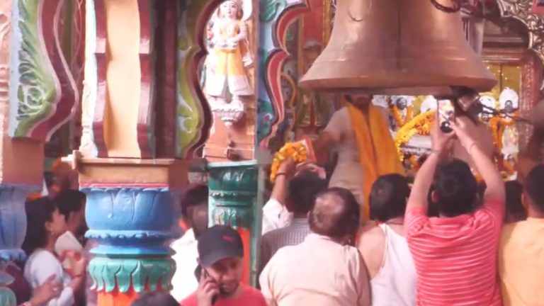 Hanuman Jayanti 2024: हनुमान जयंती निमित्त अयोध्येच्या Hanuman Garhi Temple मध्ये भाविकांची गर्दी (Watch Video)