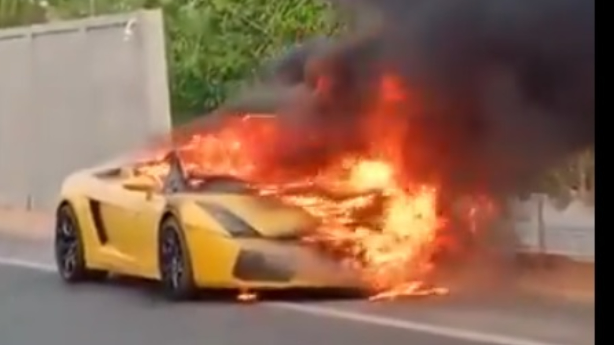 Lamborghini Car Fire Video: कर्ज न फेडल्याने गुंडांनी पेटवली 4 कोटी 