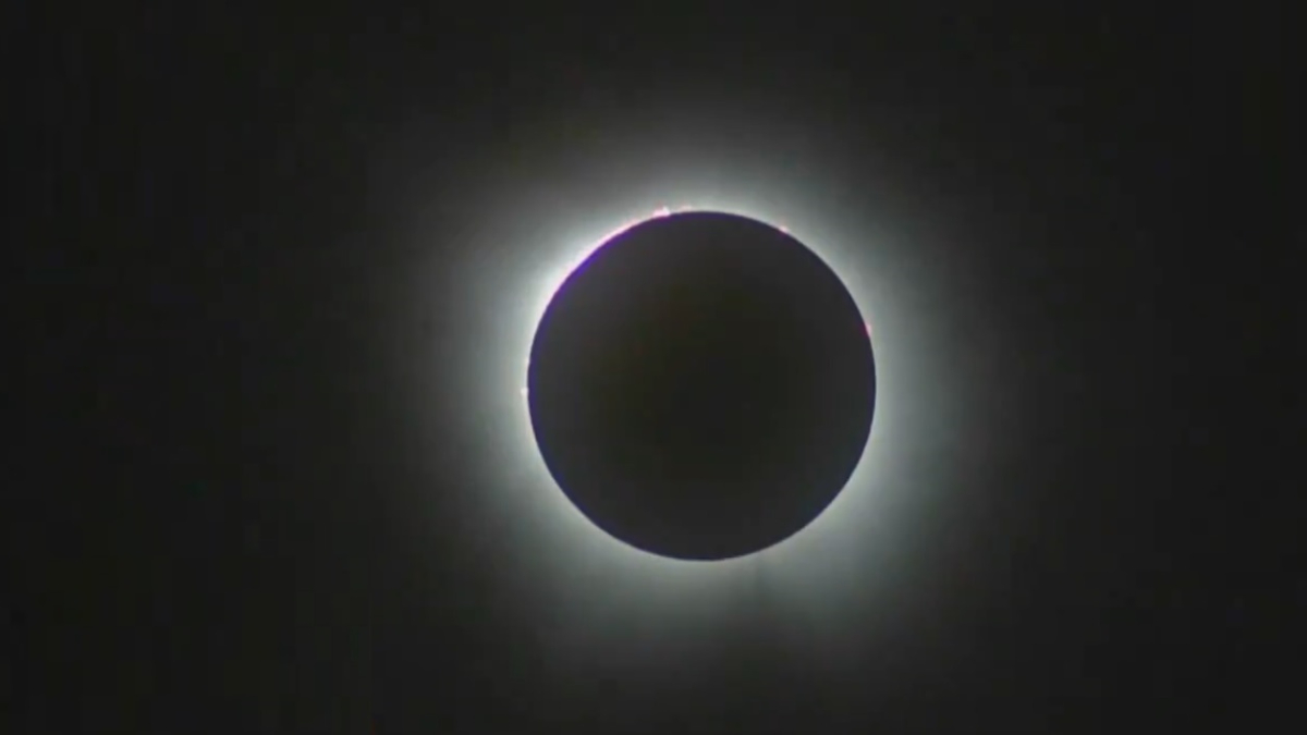 Total Solar Eclipse:  12 ऑग़स्टचे खग्रास सूर्यग्रहण भारतातून दिसणार का? जाणून घ्या