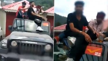 Char Dham Yatra: चारधाम यात्रेदरम्यान तरुणांनी गाडीच्या छतावर बसून केले मद्यपान; पोलिसांनी शिकवला धडा, जाहीर माफी मागायला लावली (Watch Video)