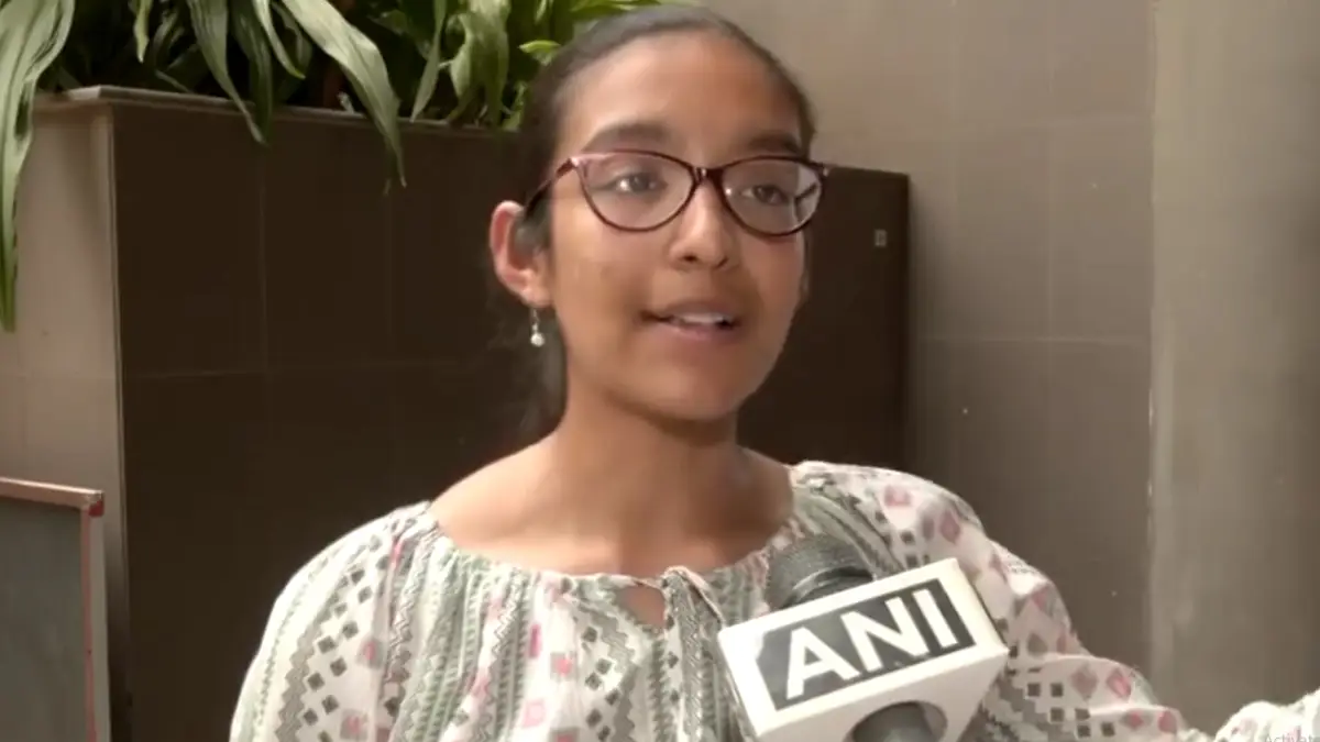 Mumbai, Maharashtra: 16 वर्षीय काम्या कार्तिकेयन ने केले माऊंट एव्हरेस्ट सर, सर करणारी भारतातील सर्वात तरुण मुलगी असल्याचा केला दावा