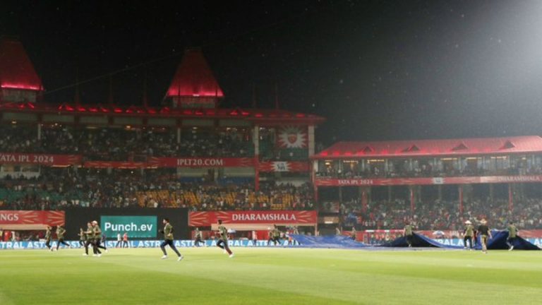 PBKS vs RCB, IPL 2024 Live Score Update: पंजाब-बंगळुरु सामन्यादरम्यान पावसाचा व्यत्यय, आरसीबी 10 षटकानंतर 3 बाद 119 धावा