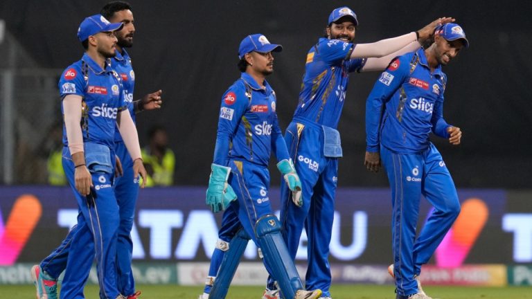 MI vs KKR, IPL 2024 Live Score Update: मुंबईला मिळाली सहावी विकेट, नितीशनंतर रसेल बाद; रिंकू क्रिजवर