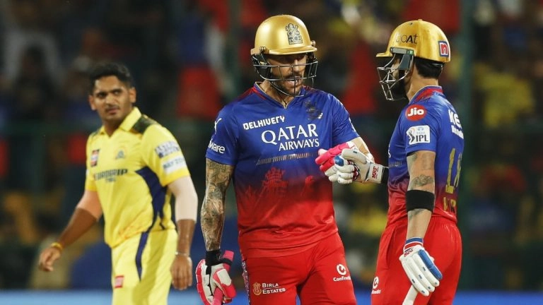 RCB vs CSK, IPL 2024 Live Score Update: आरसीबीने चेन्नईसमोर ठेवले 219 धावांचे लक्ष्य, कोहली-फॅफनंतर रजत-ग्रीनने यांनी उडवून दिली खळबळ