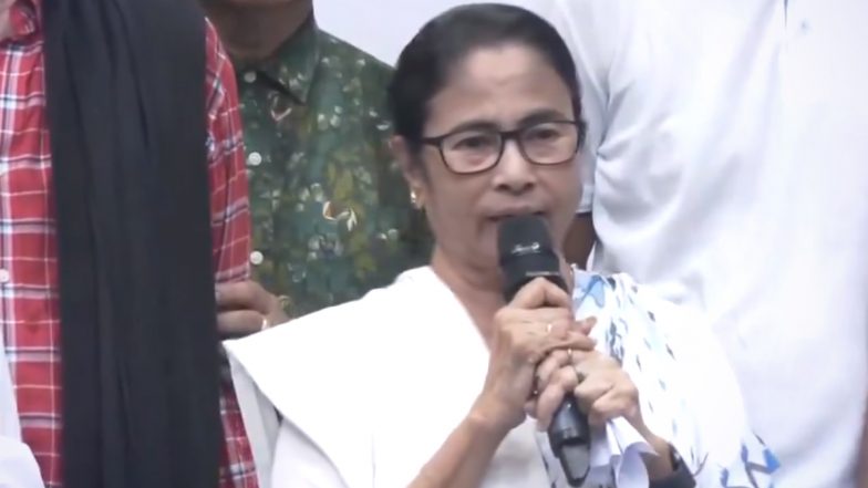CM Mamta Benerjee Statement: असंवैधानिक, बेकायदेशीर पक्ष सरकार बनवत आहे, आम्ही शुभेच्छा देऊ शकत नाही, मुख्यमंत्री ममता बॅनर्जींचा भाजपवर निशाणा- व्हिडिओ