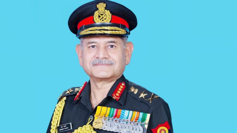 General Upendra Dwivedi यांनी स्वीकारला आज Indian Army chief चा पदभार