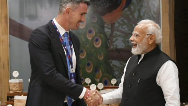 Kevin Pietersen Congratulates Modi: नरेंद्र मोदी तिसऱ्यांदा घेणार पंतप्रधानपदाची शपथ, इंग्लंडचा माजी कर्णधार केविन पीटरसनने दिल्या शुभेच्छा! हिंदीत केले ट्विट