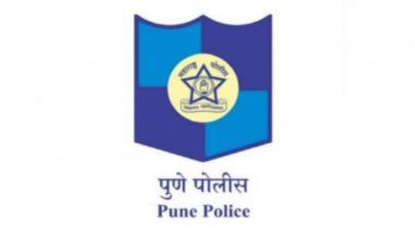 Pune News: पुणे तिथे काय उणे! वाहतूक नियमांचे उल्लंघन केल्यामुळे पोलिसाने शिक्षा म्हणून एकाला थेट लेग मसाज करायला लावली (Watch Video)