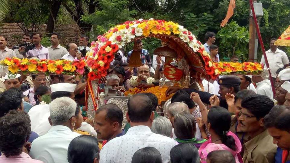 Ashadhi Wari 2024: टाळ-मृदुंगाच्या गजरात संत गजानन महाराजांच्या पालखीचे पंढरीकडे प्रस्थान; 700 वारकरी, 250 पताकाधारी, 250 टाळकरी, 200 सेवेकरींचा समावेश