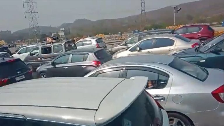 Mumbai Traffic: वाहनांचे बिघाड झाल्यामुळे Eastern FreeWay, BKC आणि JVRL मार्गावर वाहतूक कोंडी