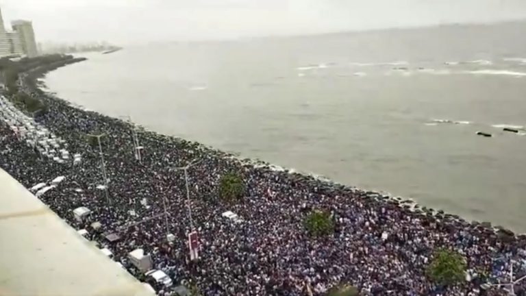 Indian Cricket Team Victory Parade: 'मरीन ड्राईव्हकडे जाणे टाळा'; भारतीय क्रिकेट संघाच्या विजय परेडच्या पार्श्वभूमीवर मुंबई पोलिसांचे नागरिकांना आवाहन