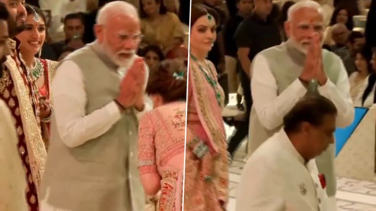 Anant – Radhika Wedding: पंतप्रधान नरेंद्र मोदींची अनंत-राधिकाच्या शुभ आशीर्वाद कार्यक्रमात हजेरी; मुकेश अंबानींकडून स्वागत