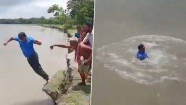 Journalist Falls Into Water In Assam: मुलाखत घेत असतांना पत्रकार पडला पाण्यात, पुढे जे झाले ते पाहून व्हाल चकित