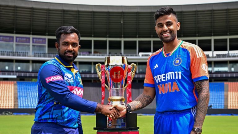 IND vs SL 3rd T20I Toss Update: नाणेफेक जिंकत श्रीलंकेचा प्रथम गोलंदाजीचा निर्णय, भारत फलंदाजीसाठी मैदानात; पाहा दोन्ही संघाची प्लेइंग 11