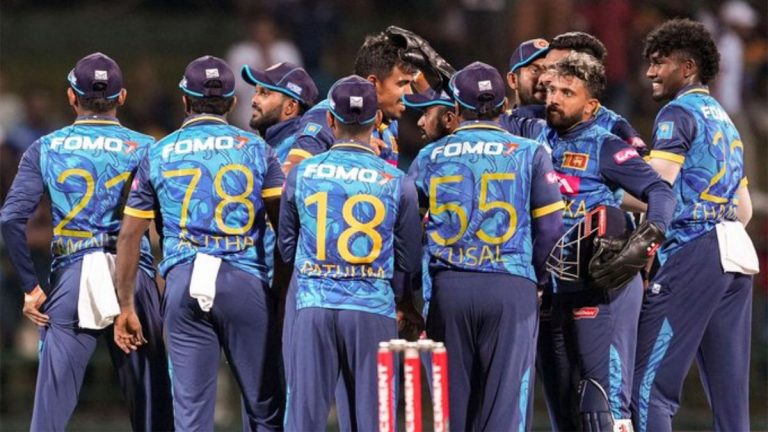 IND vs SL 3rd T20I Live Score Update: तिसऱ्या टी-20 मध्ये टीम इंडियाची अवस्था बिकट, टॉप-5 फलंदाज 59 धावांवर पॅव्हेलियनमध्ये परतले