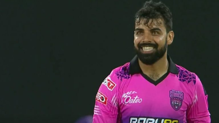 Shadab Khan Takes Hat-Trick in LPL: शादाब खान याची हॅटट्रीक, सामनावीर म्हणून गौरव